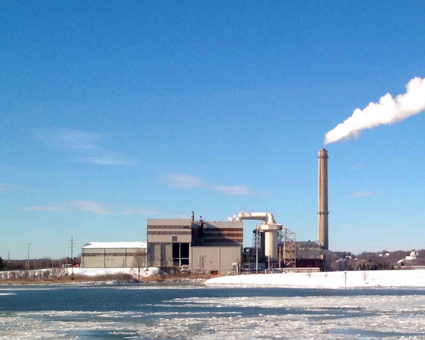 Wheelabrator_Waste-to-Energy_Plant,_Saugus_MA.jpg