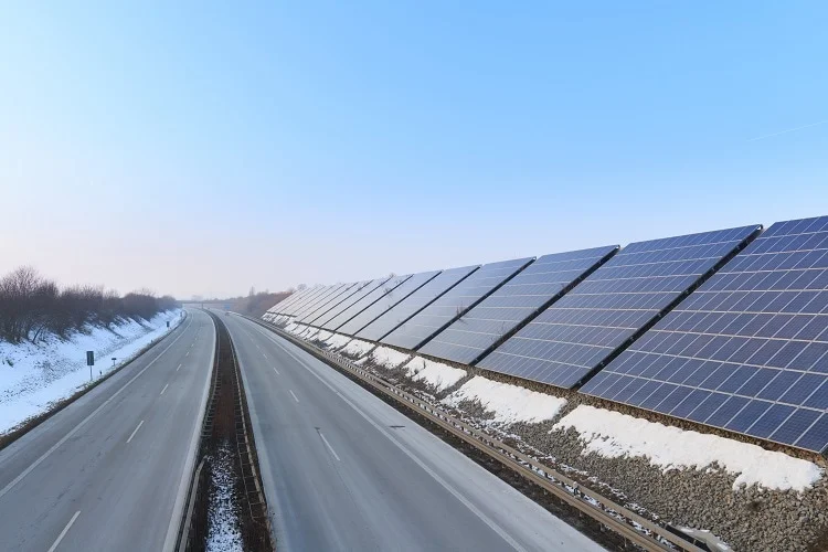 solaronhighway.png